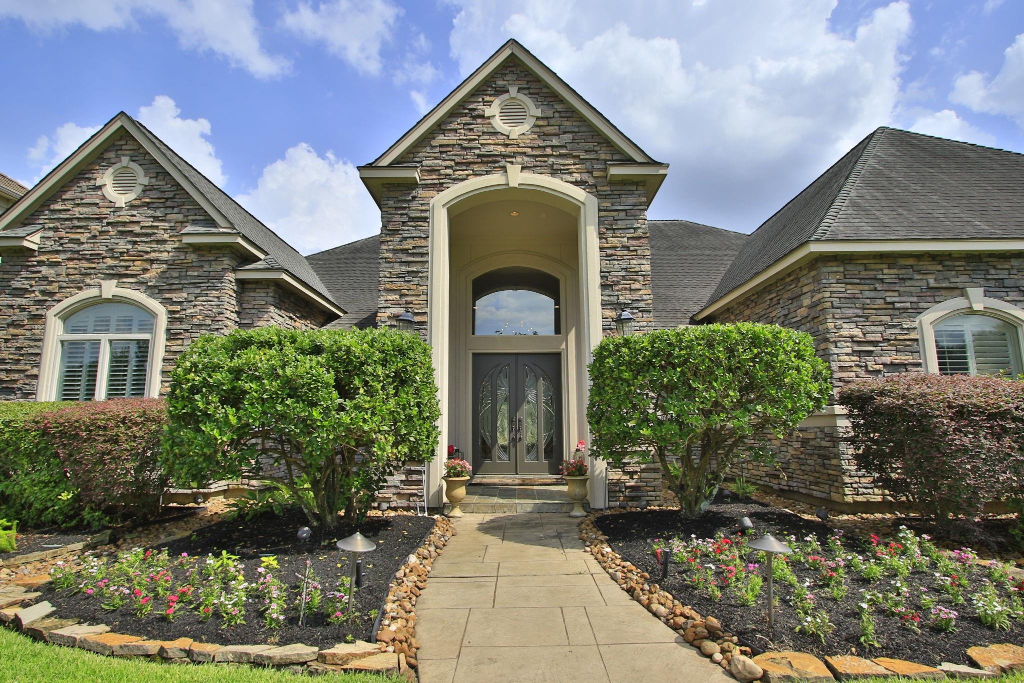 10 Lake Sterling Gate Drive