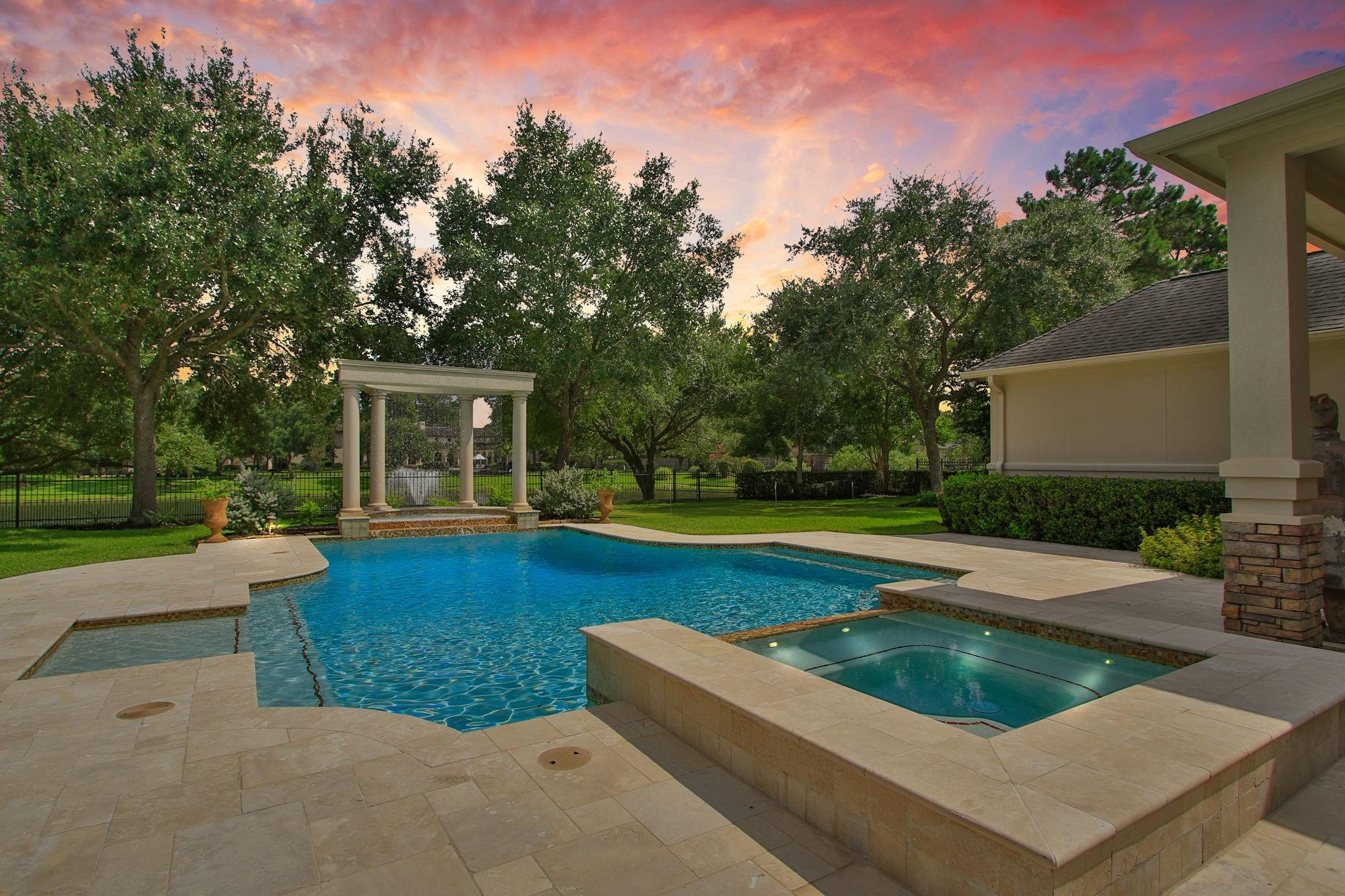 10 Lake Sterling Gate Drive