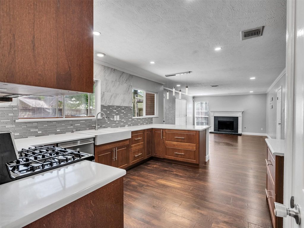 Photo of 4430 Echo Falls Drive, Houston, TX 77345 (MLS # 87349334)