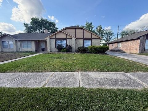 Photo of 2339 Autumn Springs Lane, Spring, TX 77373 (MLS # 83259524)