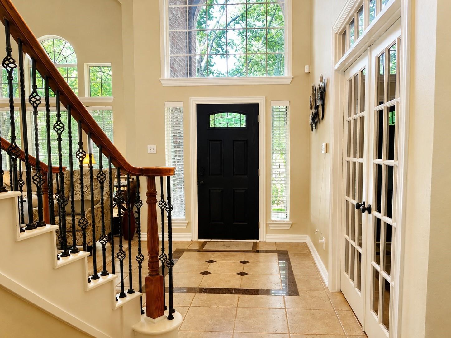 6 Meadow Rose Place