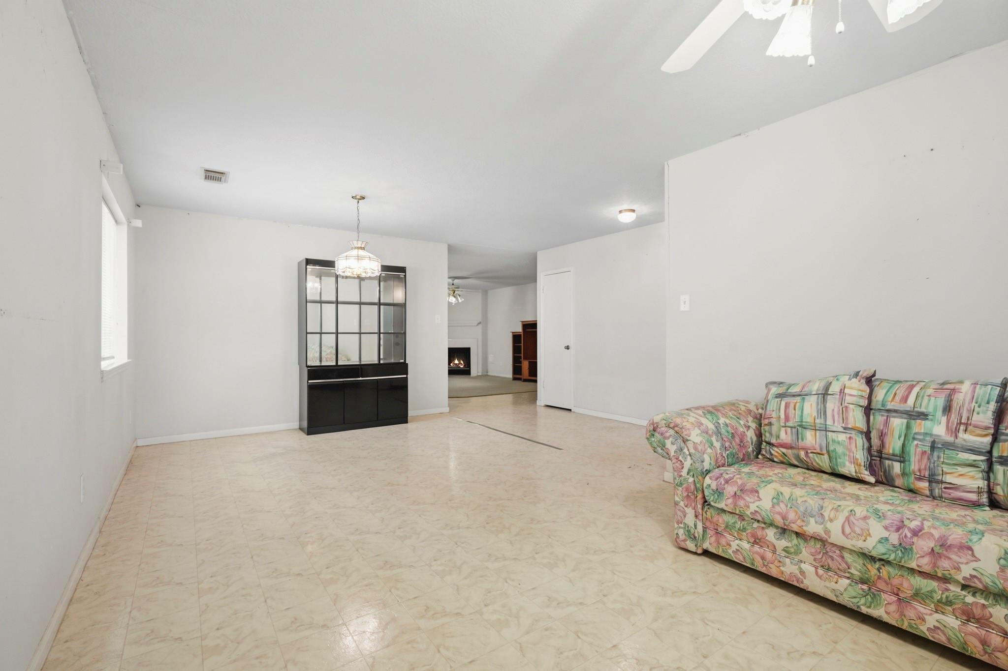 1723 Oak Ridge Drive