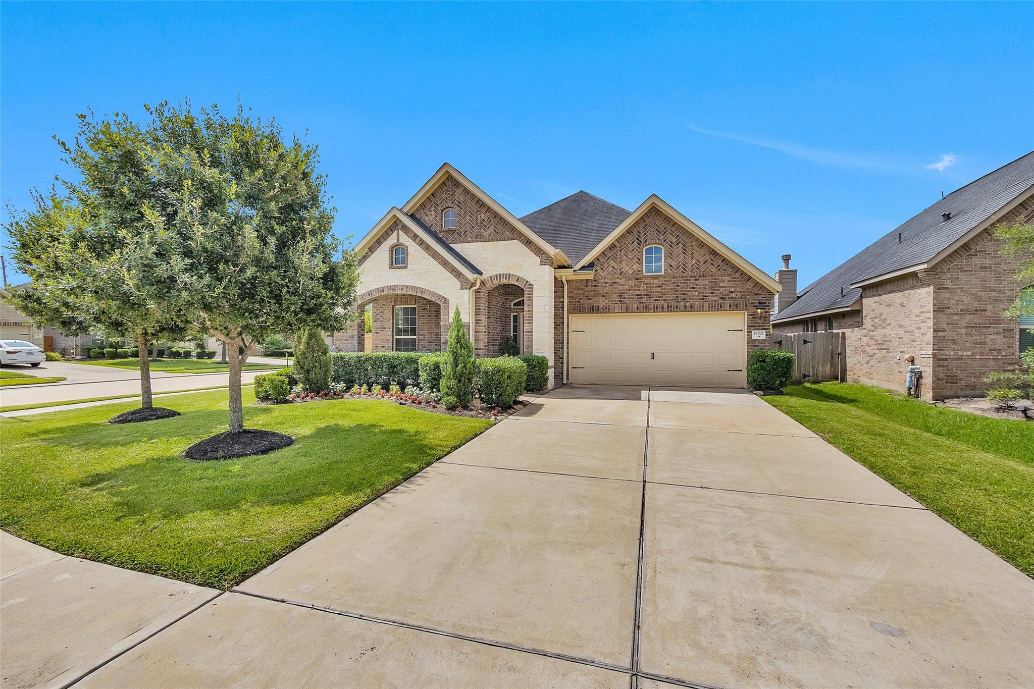 19703 Lakeside Pointe Court
