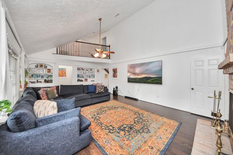 Photo of 1502 Southern Pines Court, Houston, TX 77339 (MLS # 68095330)