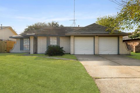 Photo of 10407 Lantry Way Way, Houston, TX 77038 (MLS # 79126631)