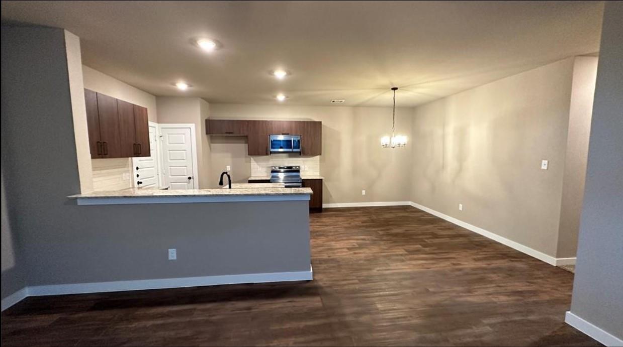 9740-9744 Grosbeak Lane