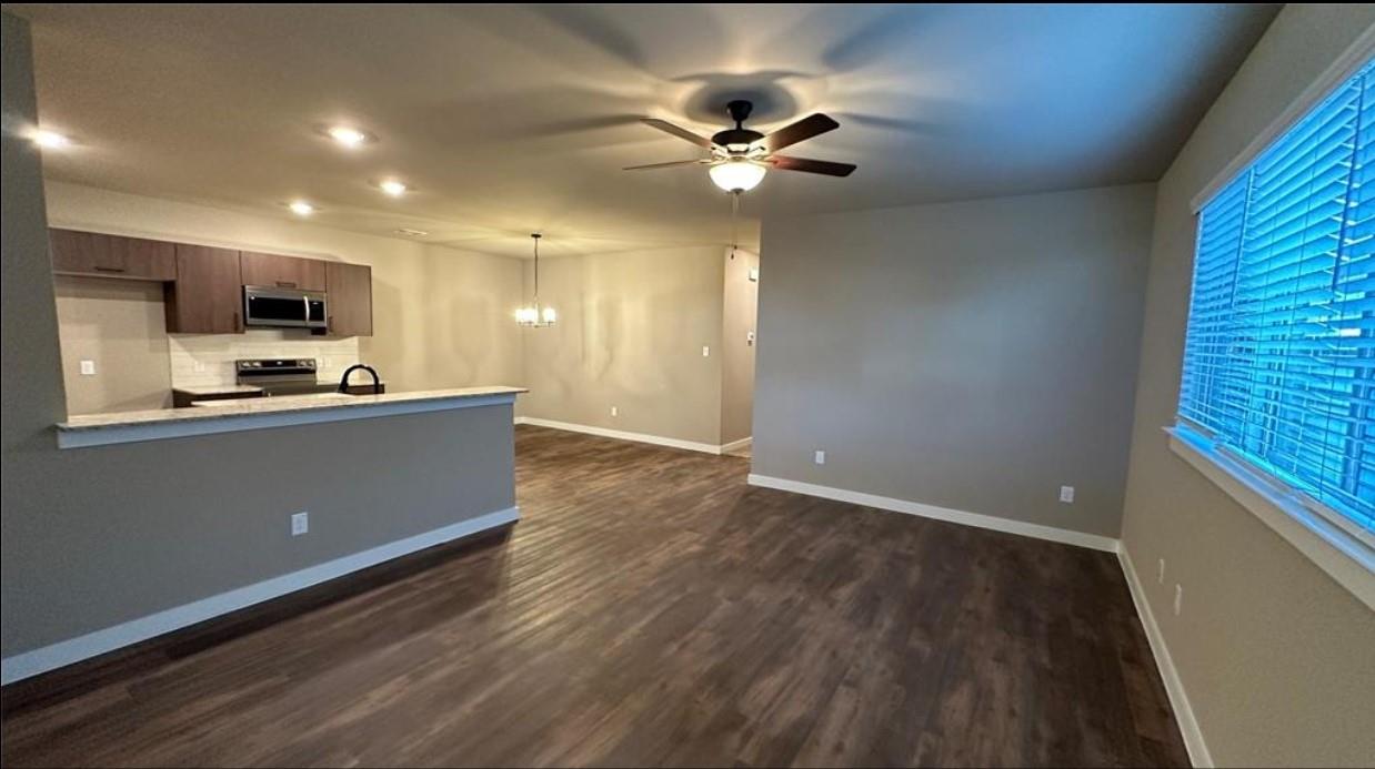 9740-9744 Grosbeak Lane