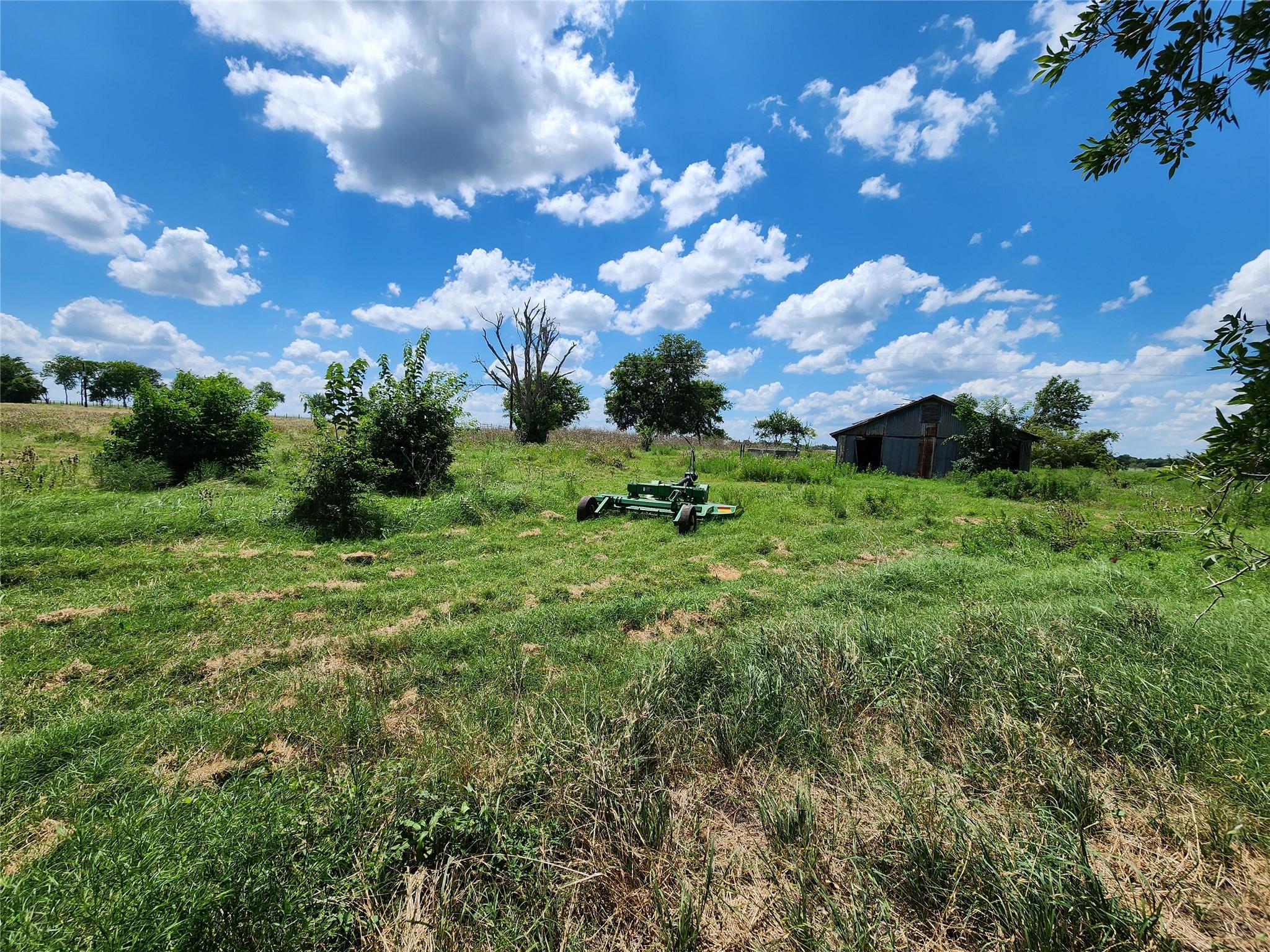 6055 Mockingbird Road