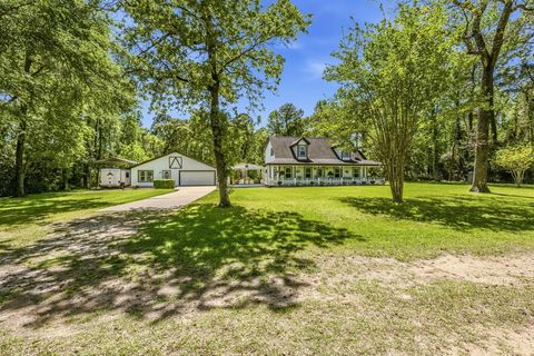 Photo of 47 Dana Drive, New Waverly, TX 77358 (MLS # 37691479)