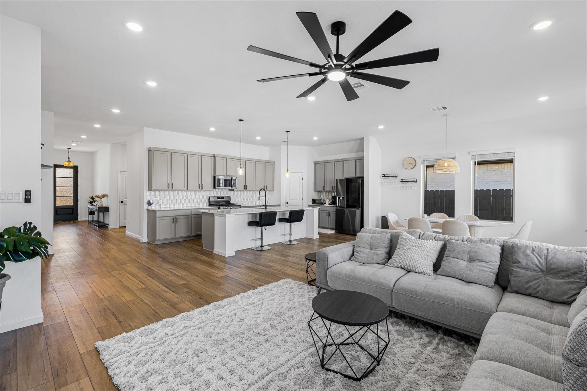 2331 Peach Oak Crossing