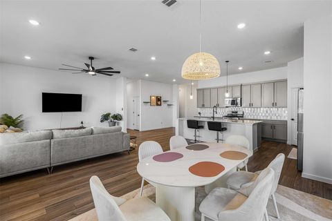 Photo of 2331 Peach Oak Crossing, Manvel, TX 77578 (MLS # 80109627)