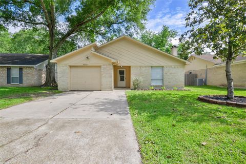 Photo of 28302 Doverbrook Drive Drive, Huffman, TX 77336 (MLS # 68117630)