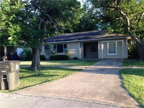 Photo of 5006 Doulton Drive, Houston, TX 77033 (MLS # 58956239)