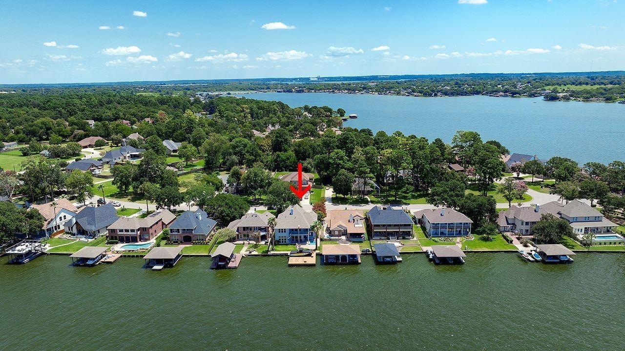 12374 Lake Vista Drive