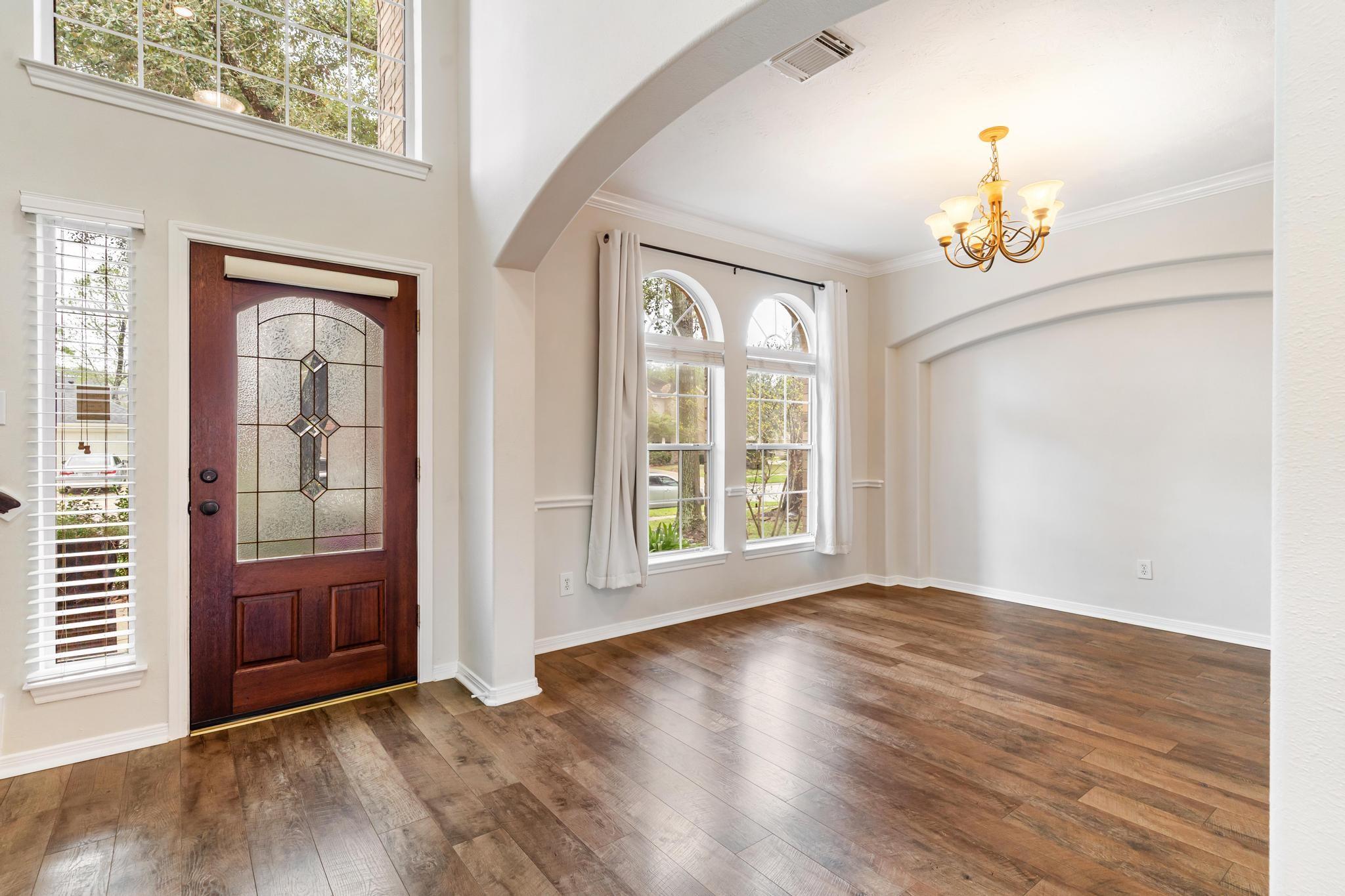 18011 Yellowstone Trail