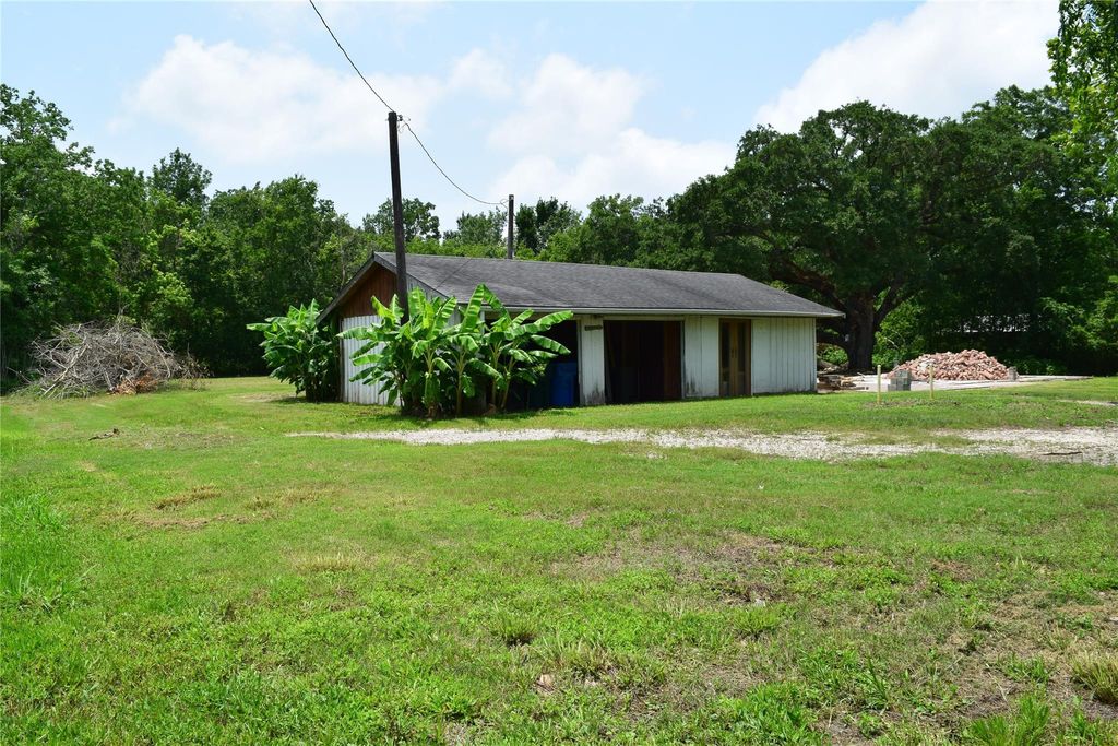 Photo of 7234 Bissell Road, Manvel, TX 77578 (MLS # 54762994)