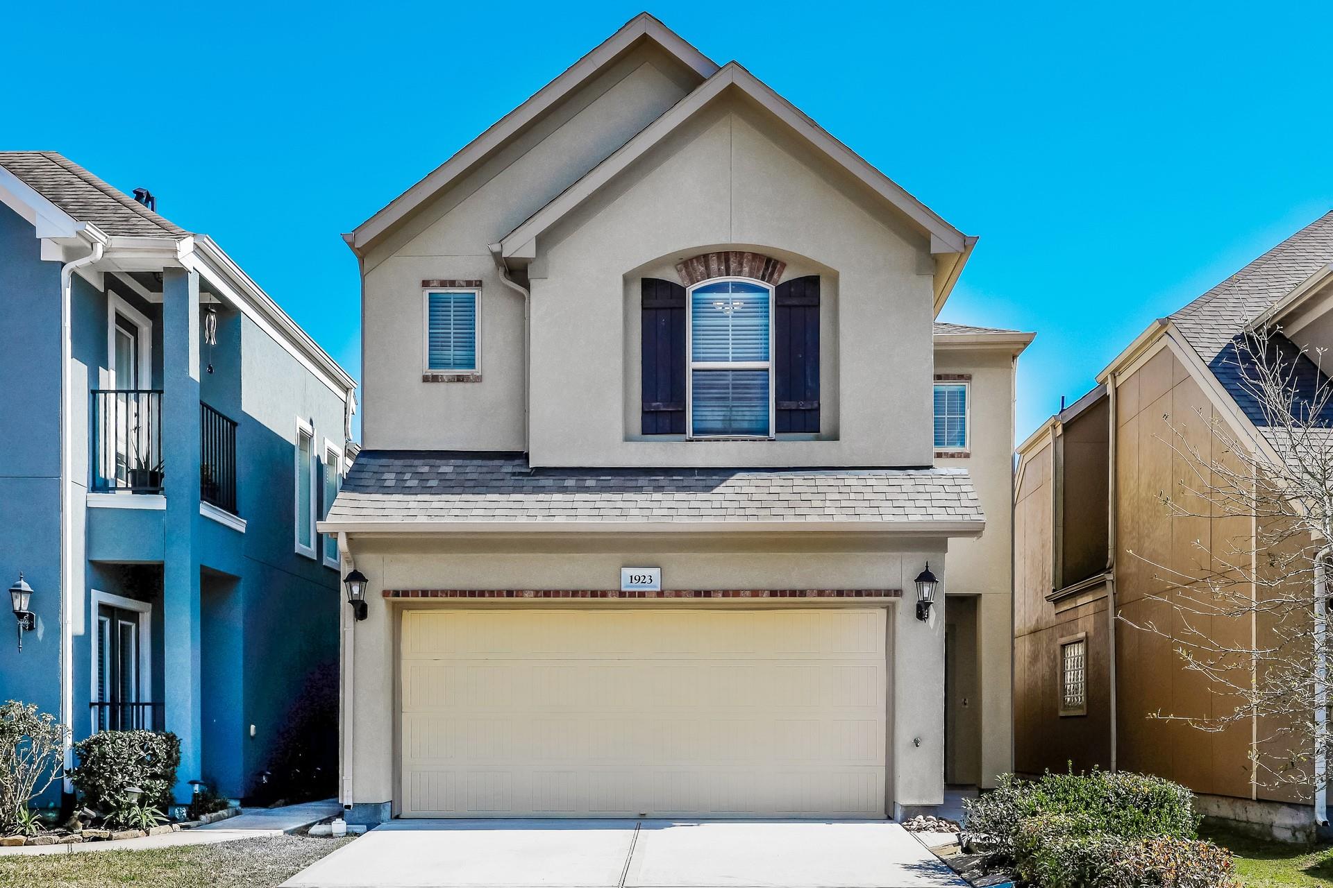 1923 Jara Court