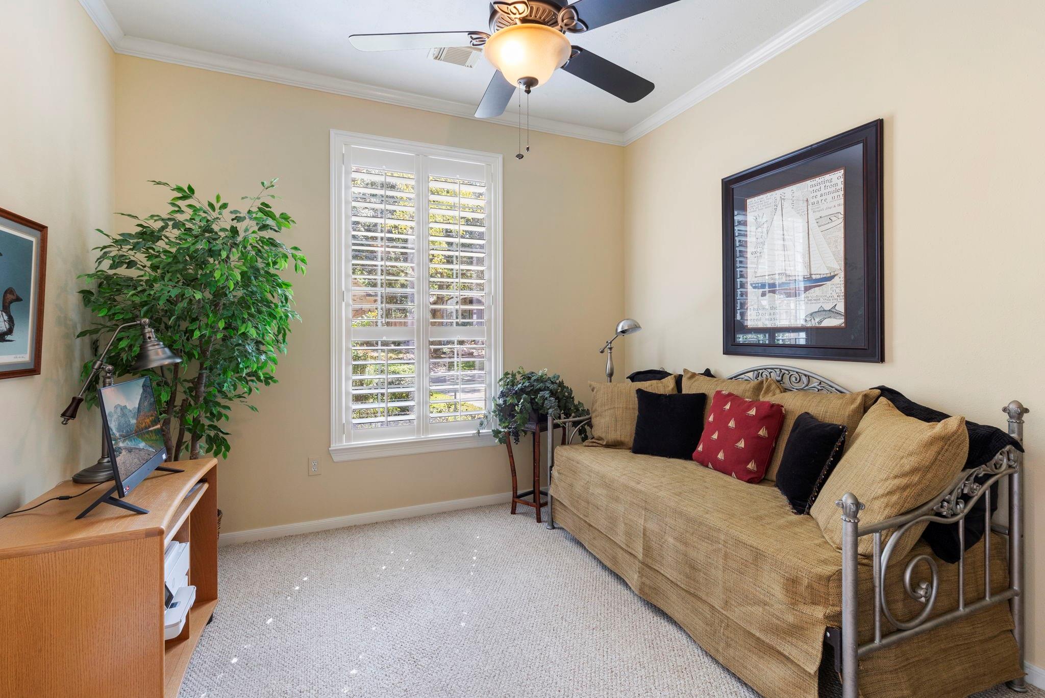 162 E Northcastle Circle