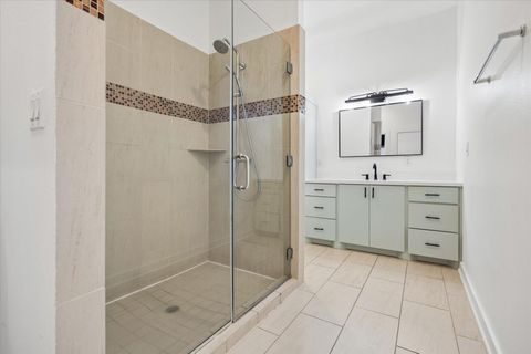 Tiny photo for 806 Jackson Hill Street #201, Houston, TX 77007 (MLS # 94085116)