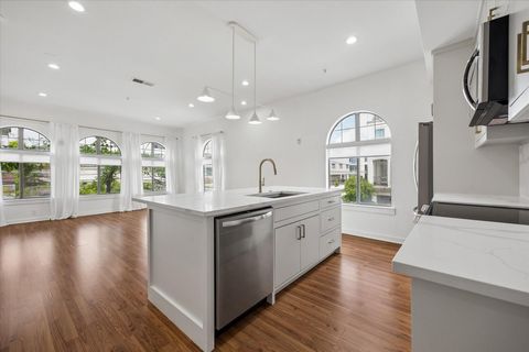 Tiny photo for 806 Jackson Hill Street #201, Houston, TX 77007 (MLS # 94085116)