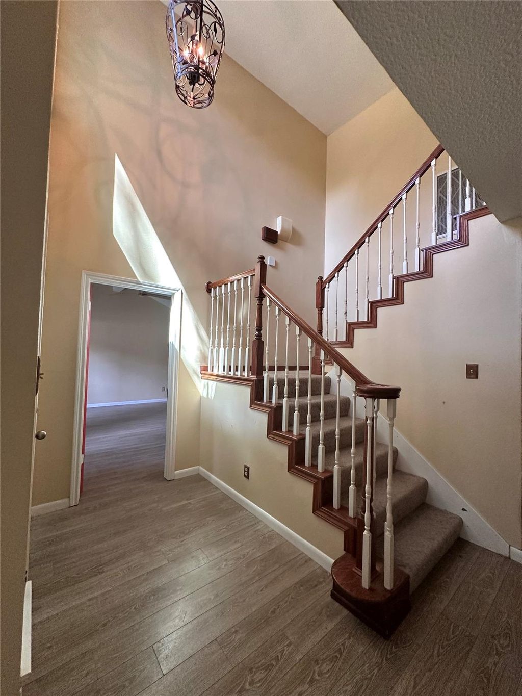 Photo of 3402 Laurel Crest Court, Houston, TX 77339 (MLS # 87720120)