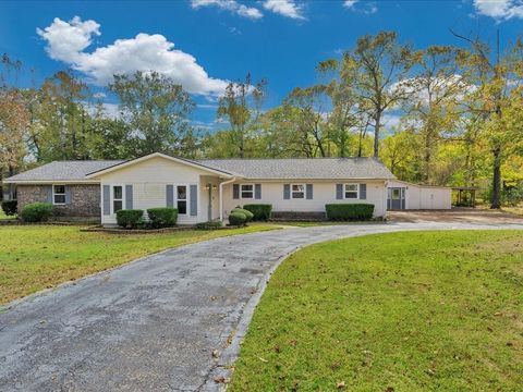 Photo of 151 Lancewood Circle, Lufkin, TX 75904 (MLS # 81811616)