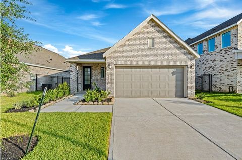 Photo of 27439 Sunterra Village Drive, Katy, TX 77493 (MLS # 43788252)