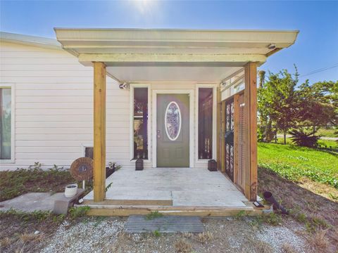 Photo of 713 6th Street, Dickinson, TX 77539 (MLS # 63133188)