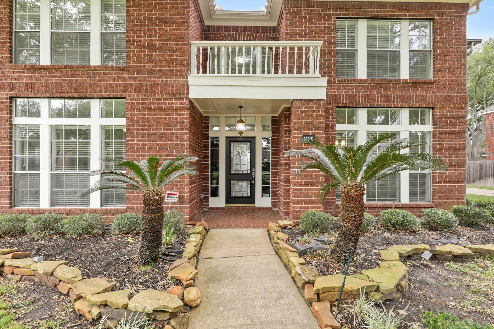 210 Wilkins Crossing