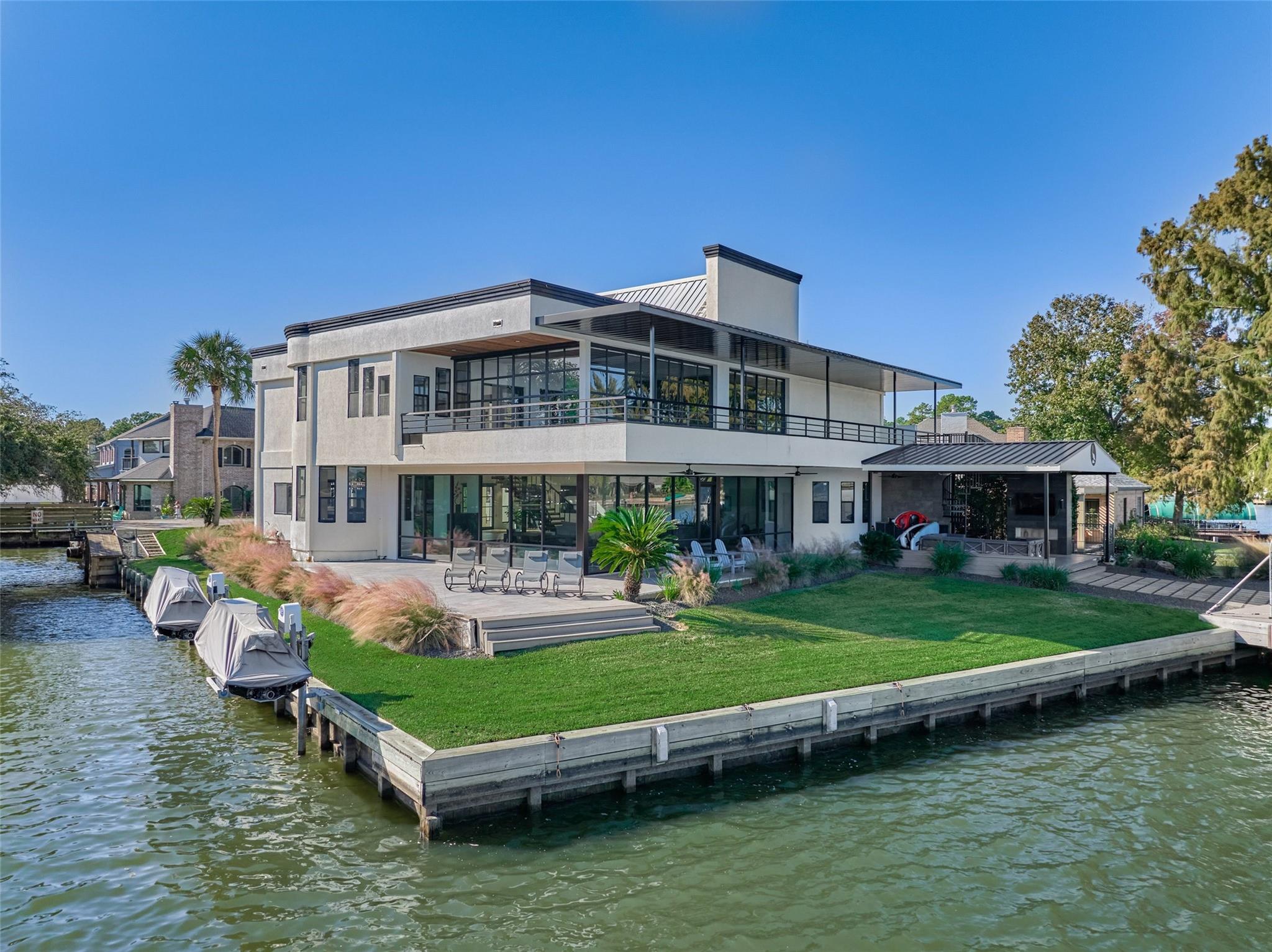 12870 Pelican Island Drive