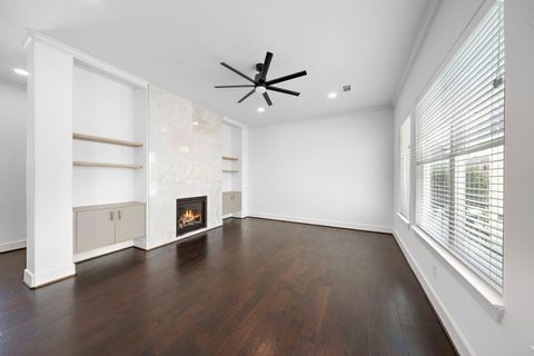 Photo of 1015 W 24th Street #B, Houston, TX 77008 (MLS # 65326652)