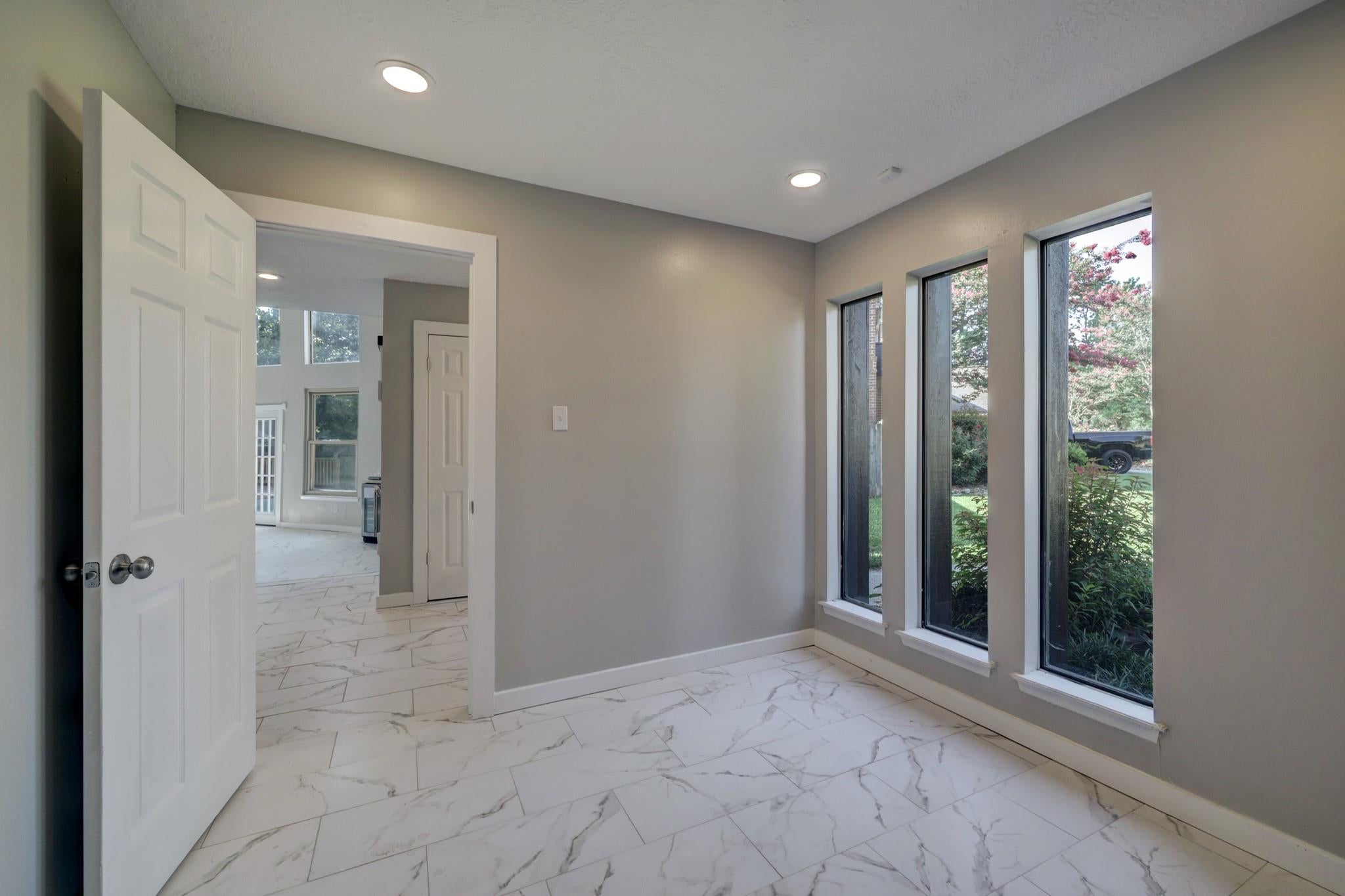 20019 Legend Oak Drive