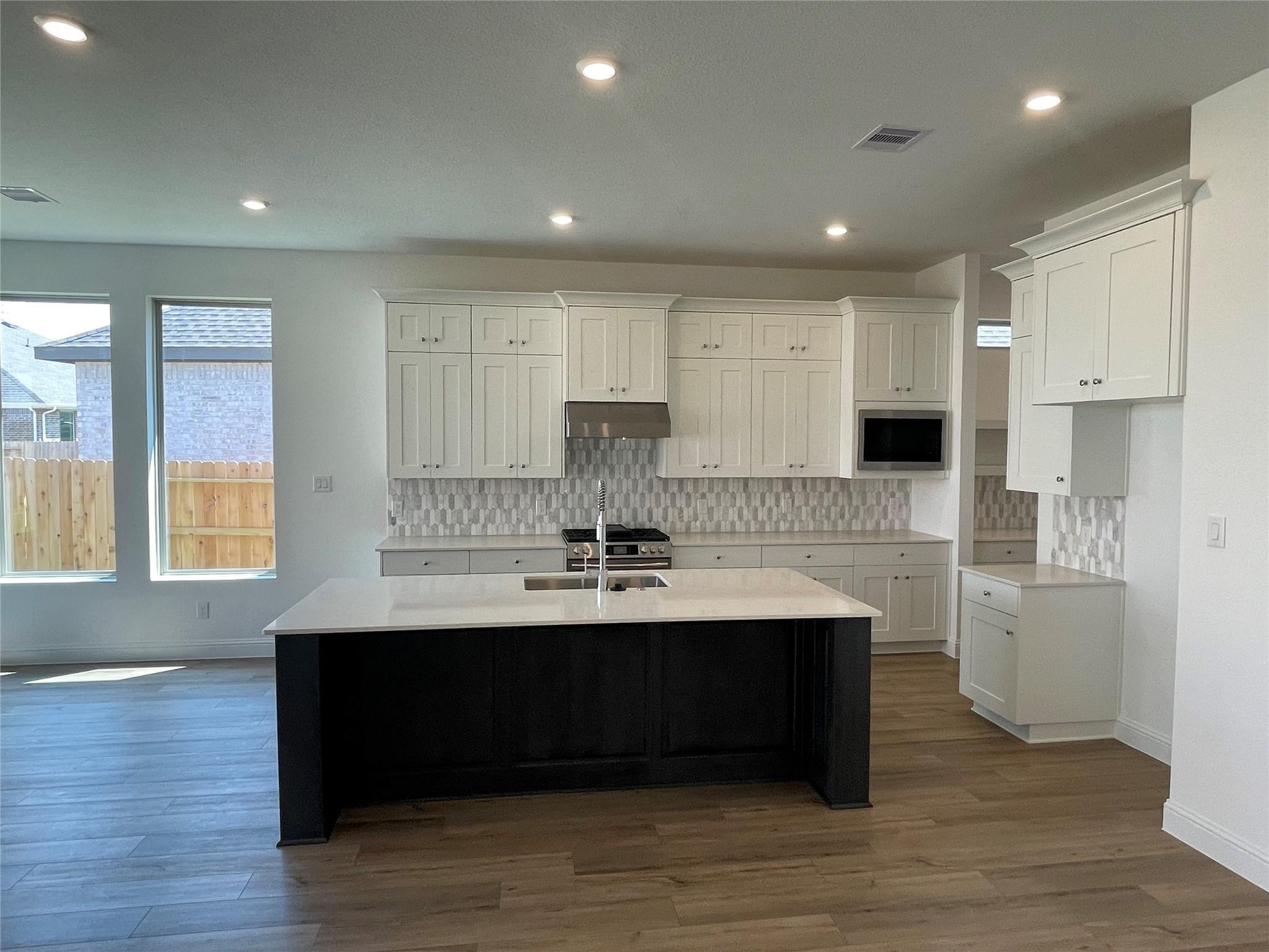 26334 Snowpeak Avenue