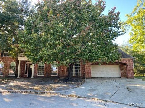 Photo of 5710 Desert Oak Way, Spring, TX 77379 (MLS # 35711830)