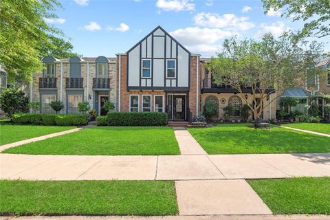 Photo of 1310 Country Place Drive, Houston, TX 77079 (MLS # 68930684)