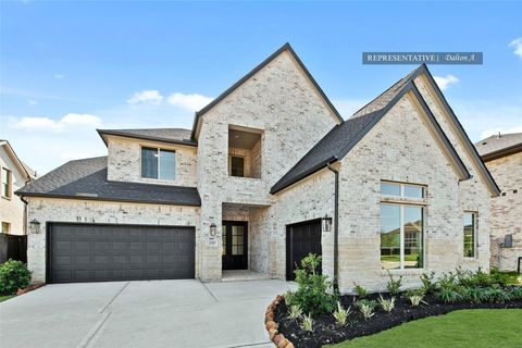 Photo of 31507 Meadow Run Lane, Fulshear, TX 77423 (MLS # 71477086)