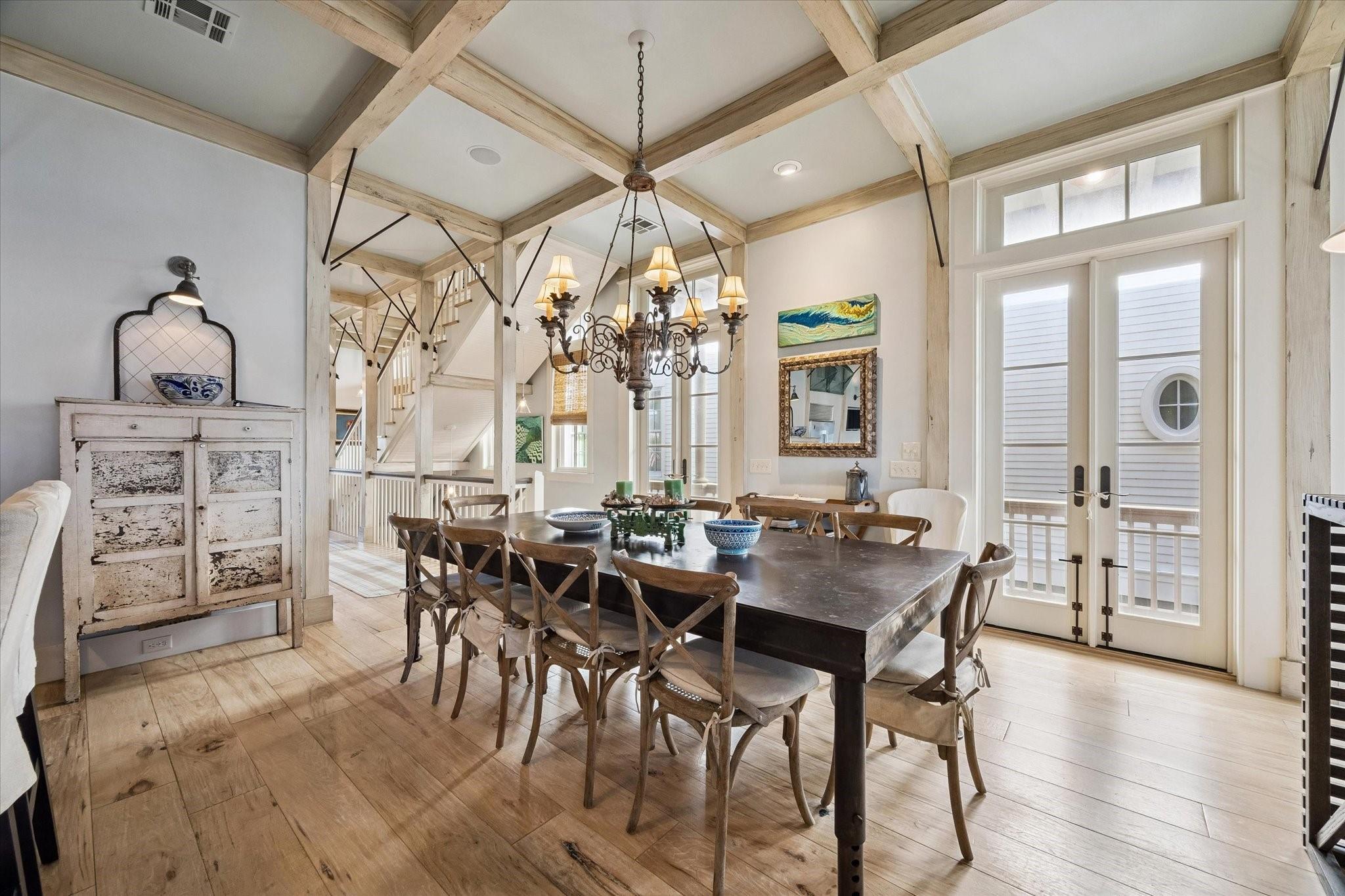 2653 E Seaside Drive