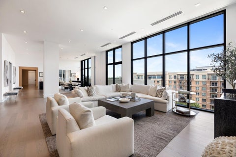 Condo For Sale - 2710 Steel Street #704<br/> Houston, TX 77098
