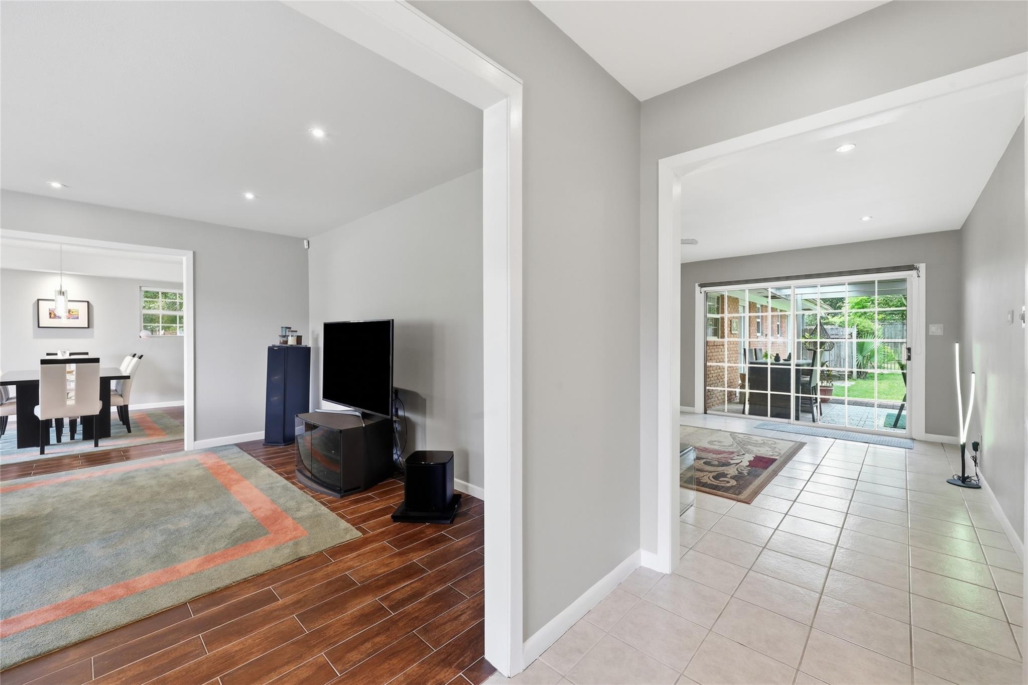 3890 Kenwood Drive