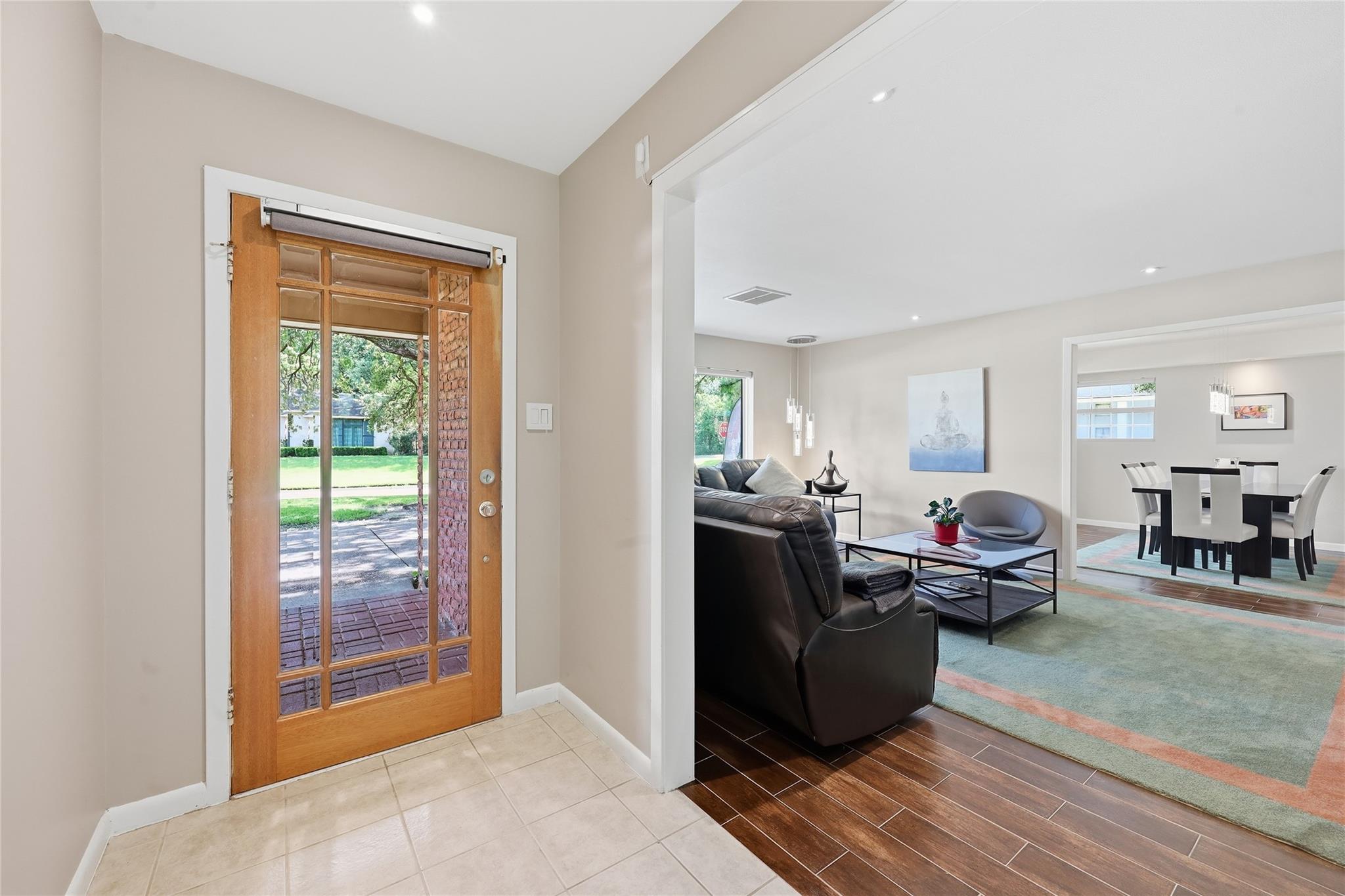 3890 Kenwood Drive