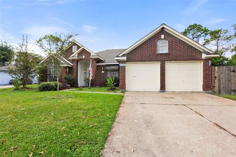Photo of 14554 Sycamore Lake Road, Houston, TX 77062 (MLS # 63576873) Photo of 14554 Sycamore Lake Road, Houston, TX 77062 (MLS # 63576873)