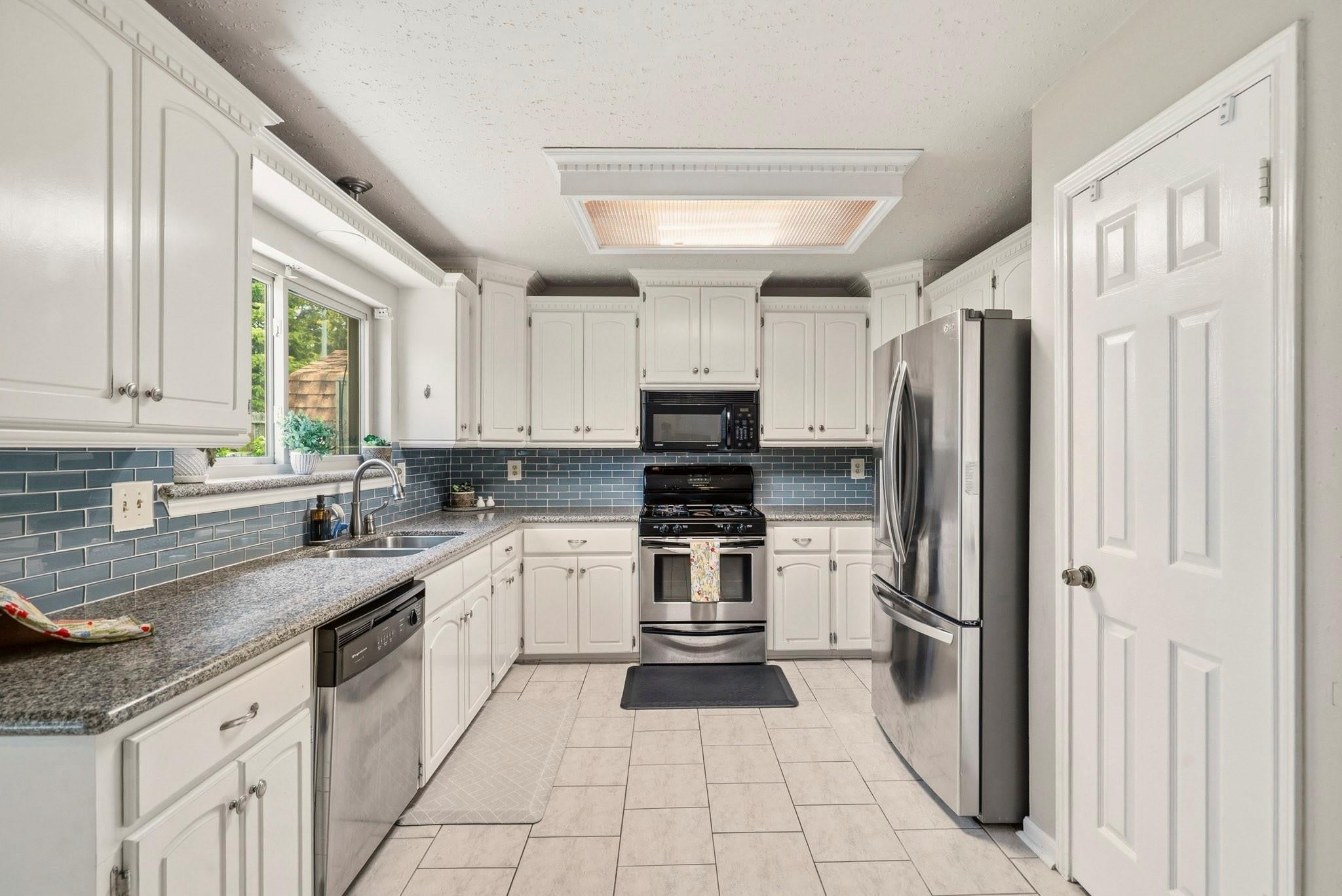 2135 Victoria Garden Drive