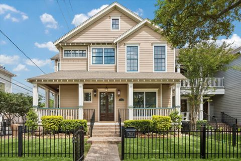 Homes For Sale - 705 W 9th Street<br/> Houston, TX 77007