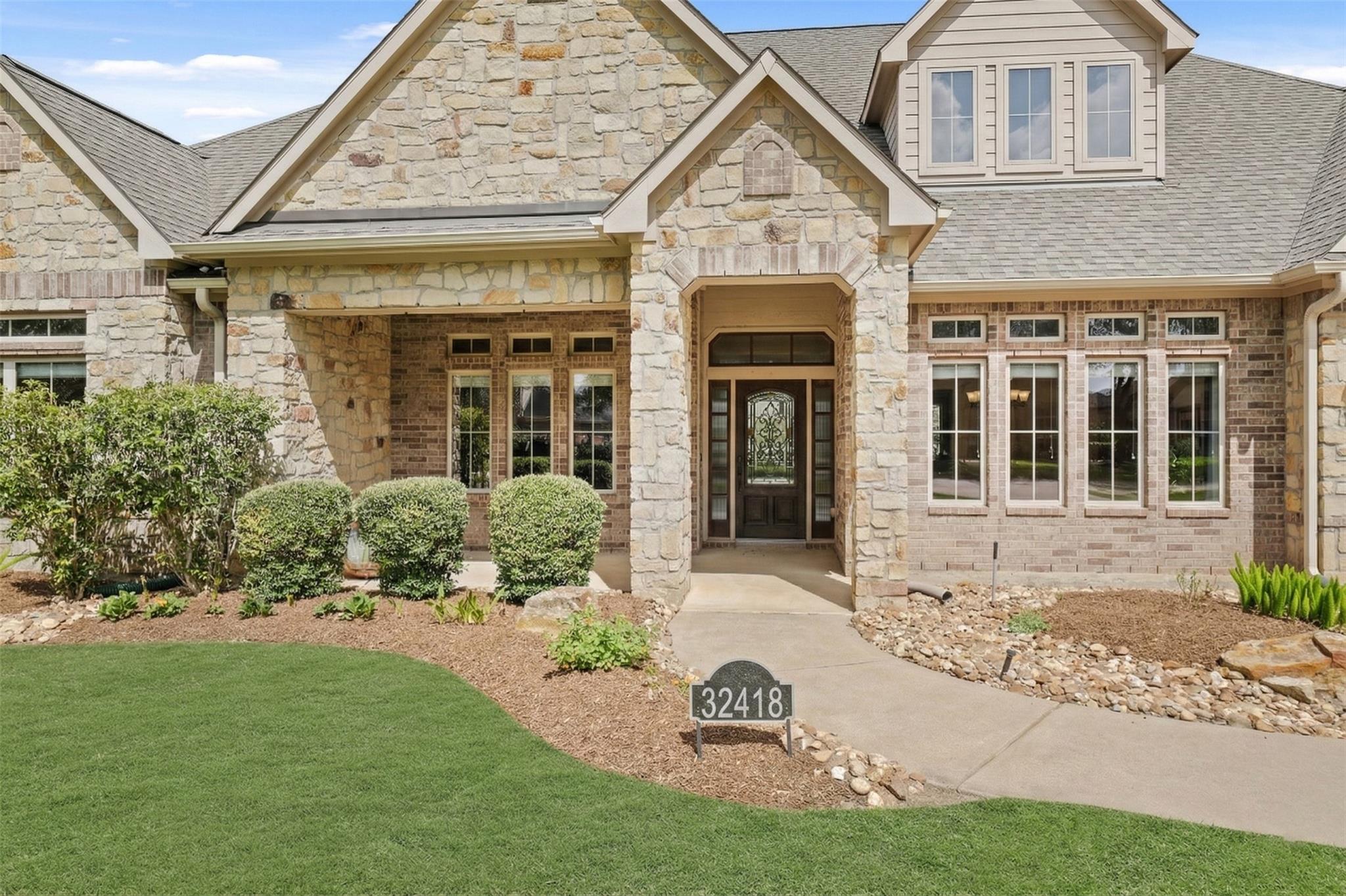 32418 Watersmeet Street