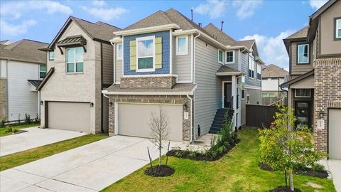 Homes For Sale - 10050 Nectar Path<br/> Iowa Colony, TX 77583