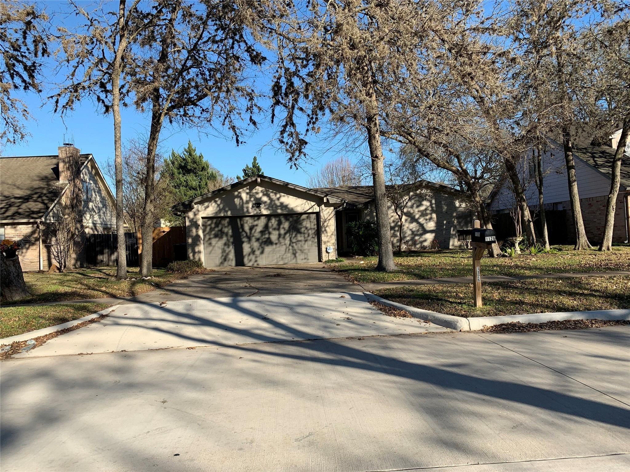 1126 Pinecroft Drive