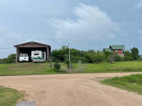 Vacant Land For Sale - 318 Porpoise Dr<br/> Jackson County, Palacios, TX 77465