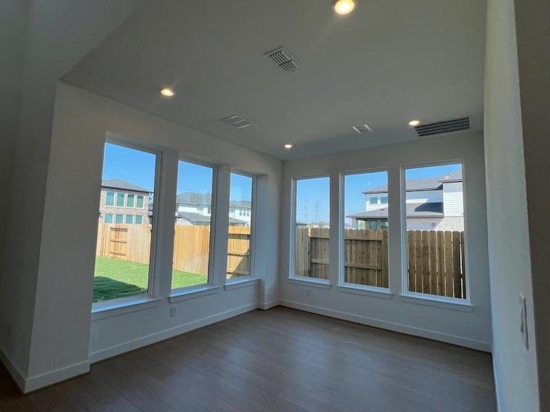 21734 Emerton Crescent Way