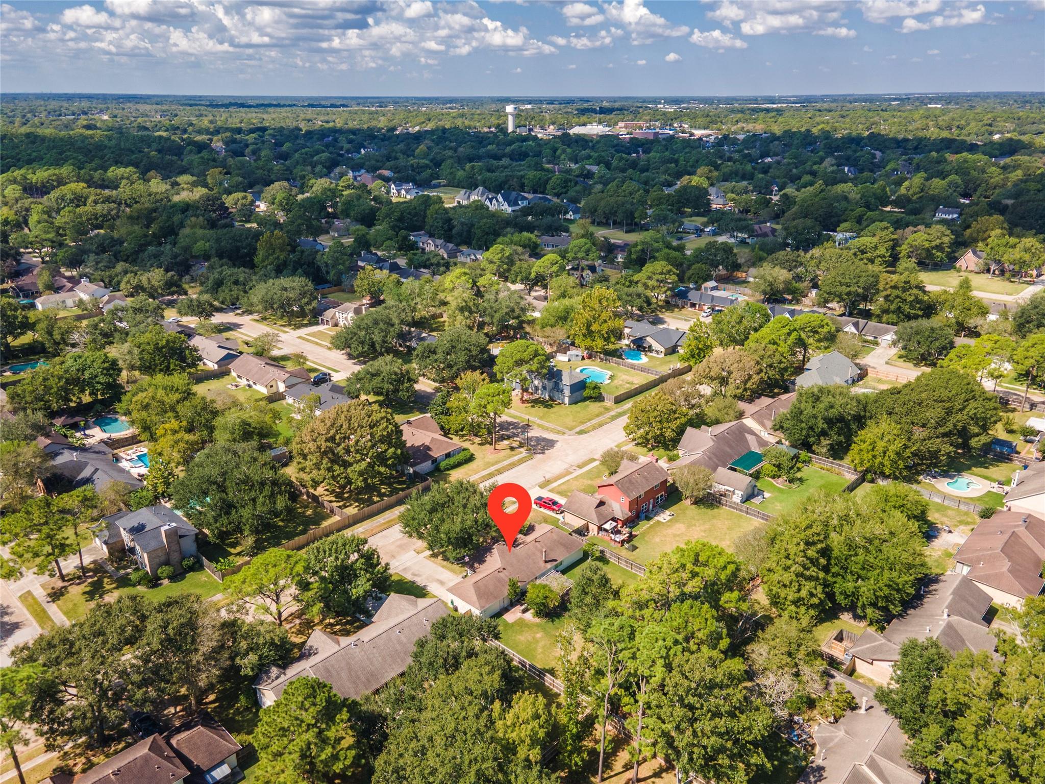 1304 Edinburgh Drive