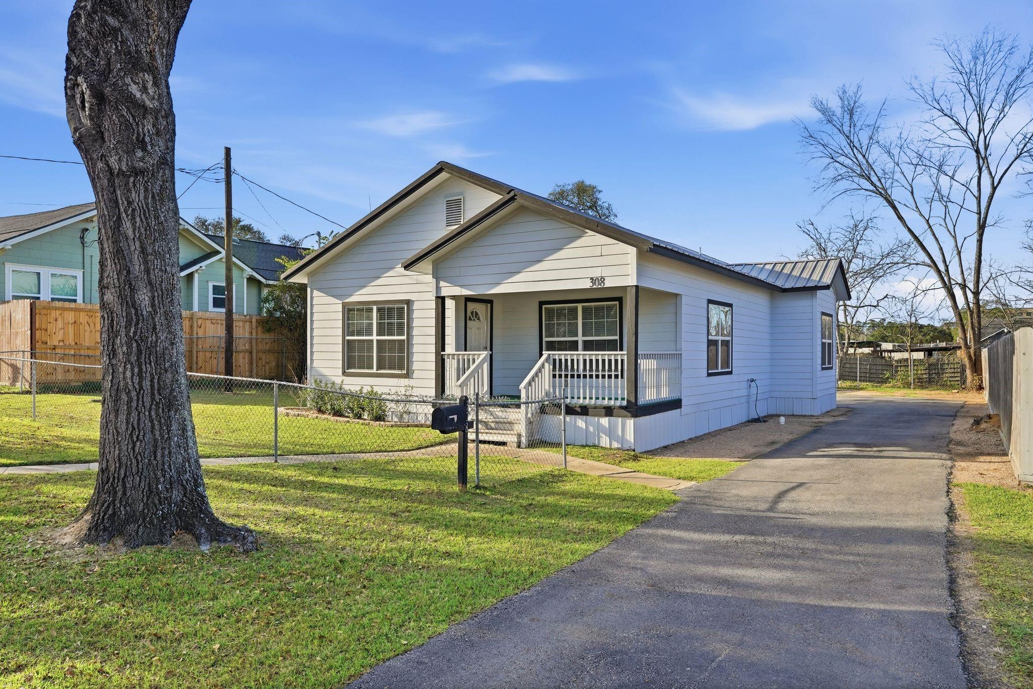 308 E Phillips Street